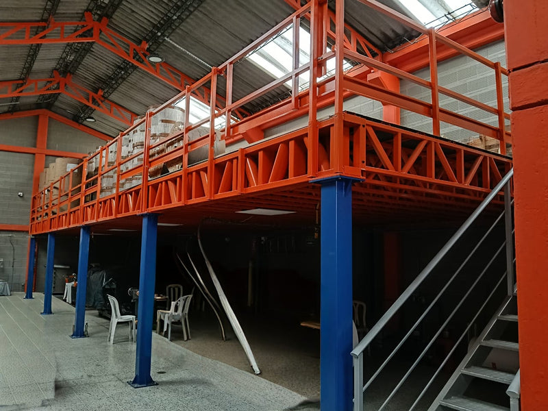 Mezzanine para inventario de materia prima